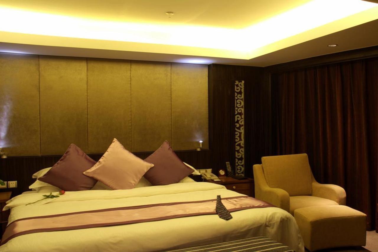 Green Land Hotel Kunming Eksteriør billede