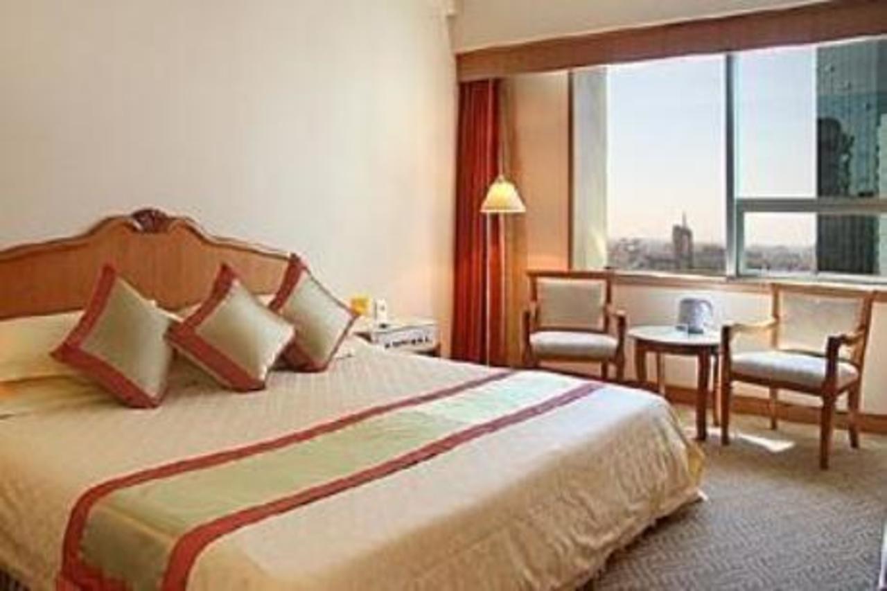 Green Land Hotel Kunming Eksteriør billede
